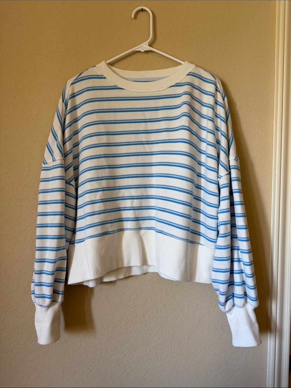 Aerie sweater pullover